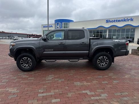 Used 2023 Toyota Tacoma TRD Sport w/ Advanced Technology Package AWD/4WD image 3