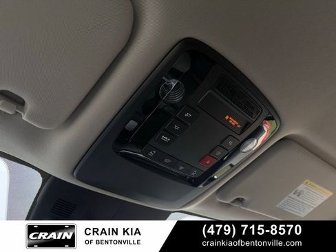 New 2026 Kia Carnival EX FWD image 21