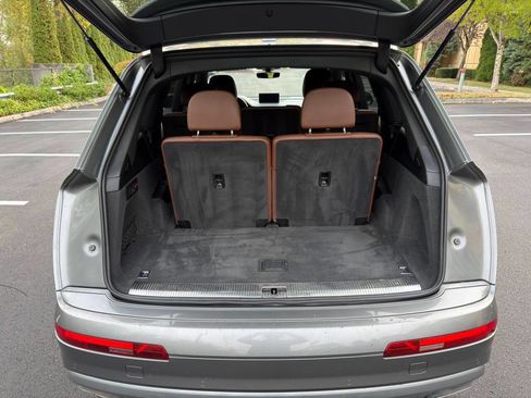 Used 2017 Audi Q7 3.0T Prestige w/ Prestige Package image 8