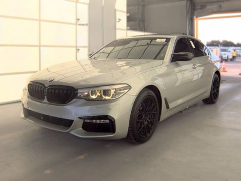 Used 2018 BMW 540i RWD image 1