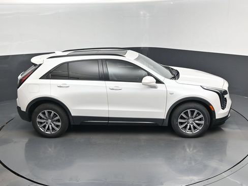 Used 2019 Cadillac XT4 Sport w/ Cold Weather Package FWD image 13