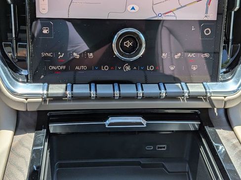 New 2026 GMC Yukon XL Denali AWD/4WD image 17