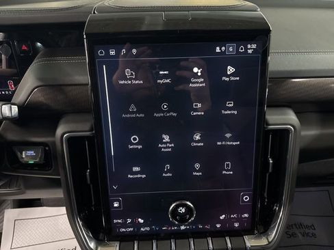 New 2026 GMC Yukon XL Elevation image 14