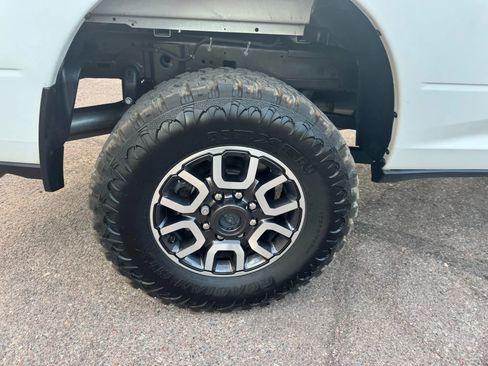 Used 2021 RAM 2500 Big Horn image 15