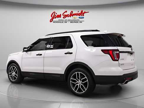 Used 2016 Ford Explorer Sport w/ Equipment Group 401A AWD/4WD image 4