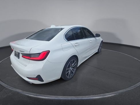 Used 2020 BMW 330i xDrive Sedan w/ Convenience Package AWD/4WD image 8
