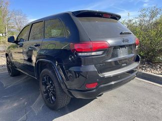 Used 2021 Jeep Grand Cherokee Laredo X video 2