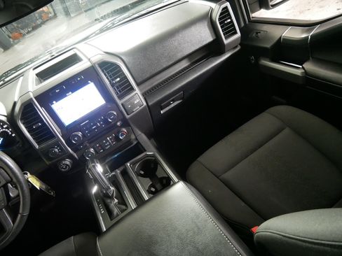 Used 2018 Ford F150 XLT w/ Equipment Group 302A Luxury AWD/4WD image 11