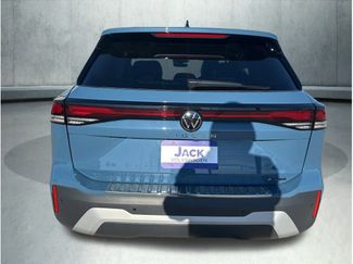 New 2026 Volkswagen Tiguan SE AWD/4WD video 4