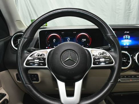 Used 2020 Mercedes-Benz GLB 250 4MATIC image 33