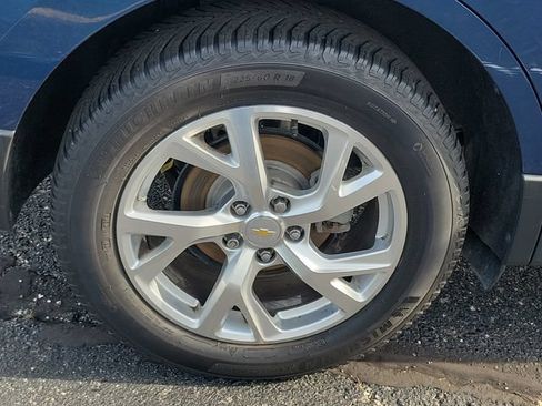 Used 2020 Chevrolet Equinox LT FWD image 29