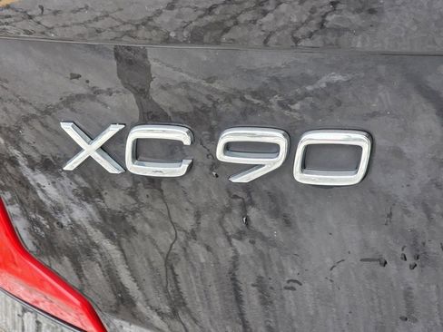 Used 2016 Volvo XC90 T6 Momentum image 13