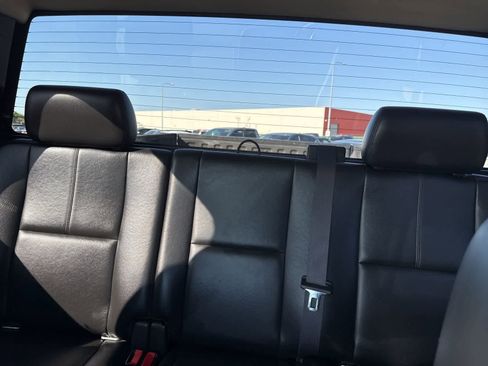 Used 2011 Chevrolet Silverado 2500 LT w/ Interior Plus Package image 22