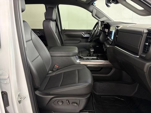 Used 2025 Chevrolet Silverado 1500 LTZ RWD image 53