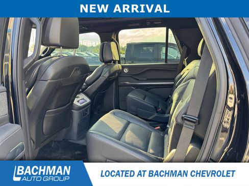 Used 2025 Lincoln Navigator Reserve w/ Jet Appearance Package AWD/4WD image 8
