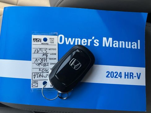 Used 2024 Honda HR-V EX-L image 37