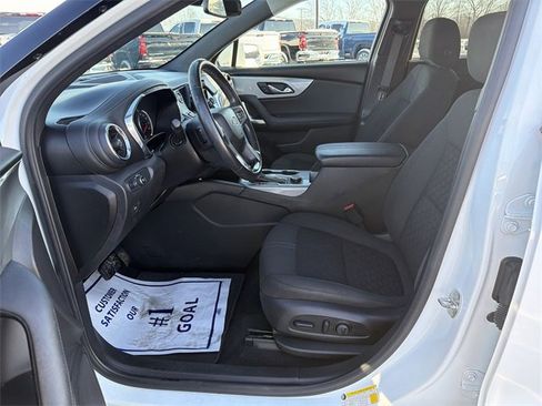 Used 2019 Chevrolet Blazer LT image 20