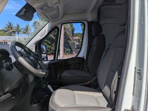 Used 2023 RAM ProMaster 2500 FWD image 14