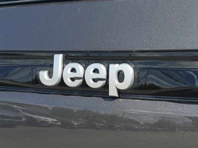 New 2026 Jeep Grand Cherokee Laredo AWD/4WD image 8