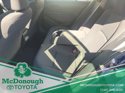 Certified 2023 Toyota Corolla LE image 28