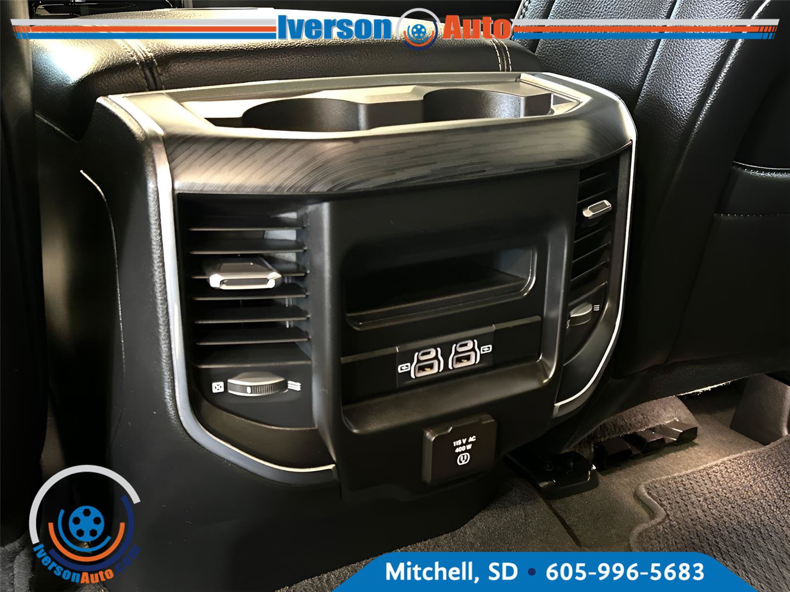 Used 2023 RAM 1500 Laramie AWD/4WD image 29