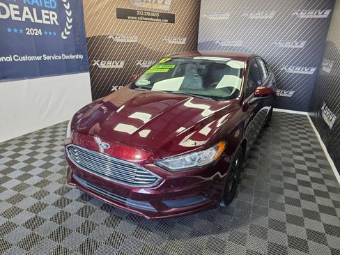 Used 2017 Ford Fusion S FWD image 2