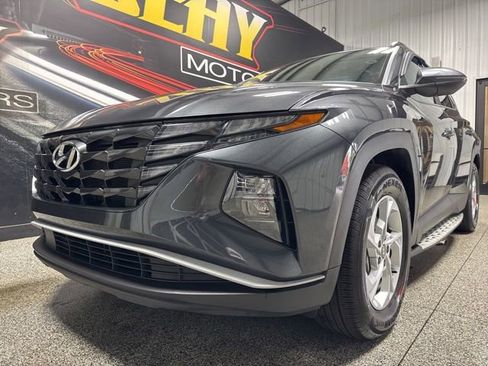 Used 2022 Hyundai Tucson SEL FWD image 2