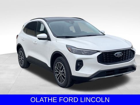 New 2026 Ford Escape SE w/ PHEV Premium Package image 7