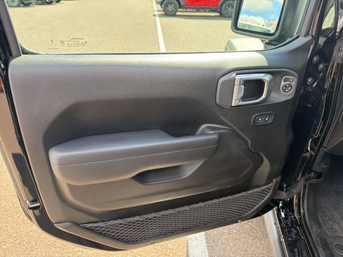 Certified 2025 Jeep Wrangler Unlimited Sport S 4xe image 6