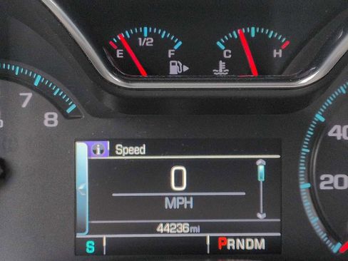 Used 2016 Chevrolet Impala LT w/ Convenience Package image 30