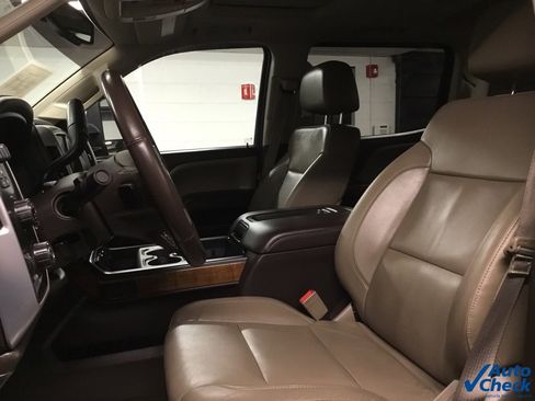 Used 2015 GMC Sierra 2500 SLT w/ Suspension Package, Off-Road image 31