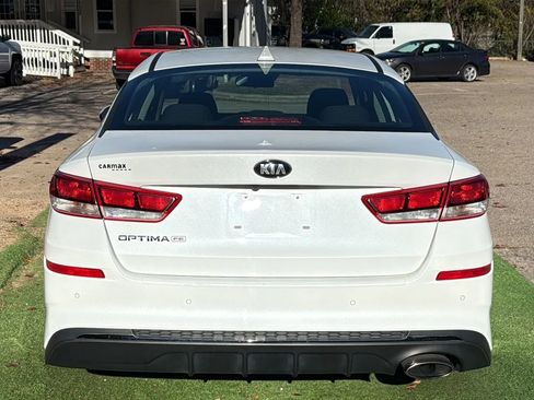 Used 2019 Kia Optima LX image 6