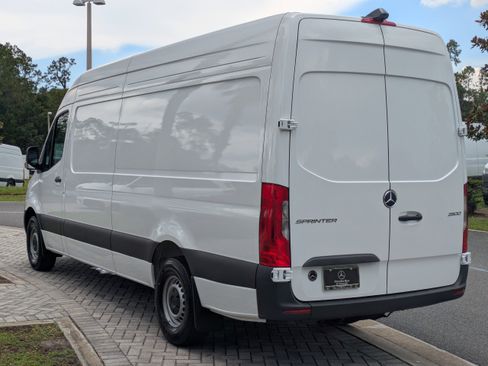 New 2025 Mercedes-Benz Sprinter 2500 image 7