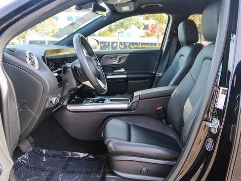 Certified 2025 Mercedes-Benz GLA 250 4MATIC image 16