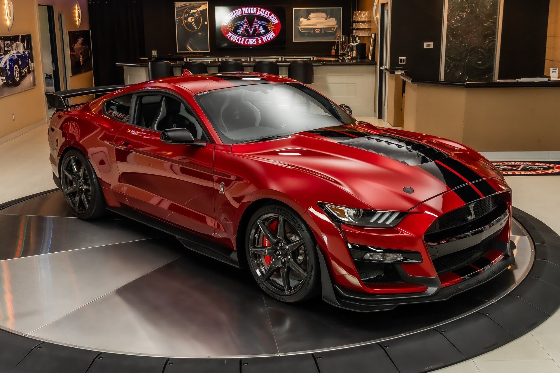 Used 2020 Ford Mustang Shelby GT500 w/ Carbon Fiber Track Pack RWD image 10