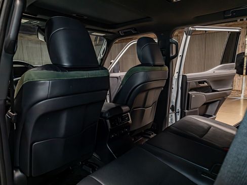 Used 2024 Lexus GX 550 AWD/4WD image 23
