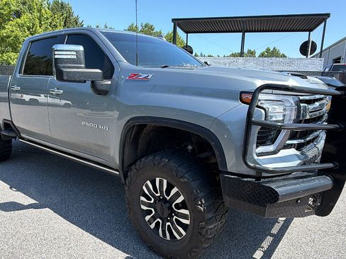 Used 2024 Chevrolet Silverado 2500 LTZ w/ LTZ Plus Package AWD/4WD image 5