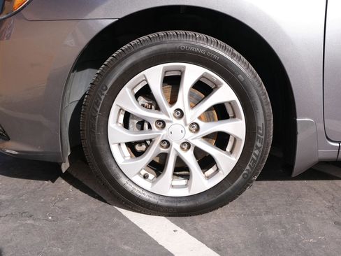 Used 2017 Nissan Sentra SV w/ Style Package image 12