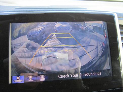 Used 2016 Honda Pilot Touring image 8