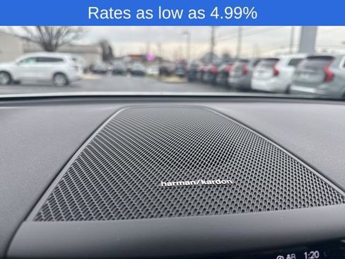 Certified 2023 Volvo XC60 B5 Plus w/ Climate Package image 18