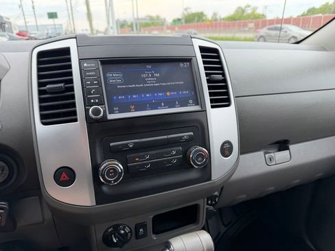 Used 2019 Nissan Frontier SV AWD/4WD image 19