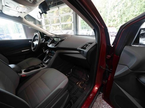 Used 2015 Ford Escape SE w/ Equipment Group 201A AWD/4WD image 26