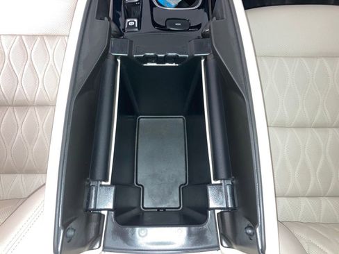 Used 2021 Buick Envision Avenir w/ Technology Package II image 10