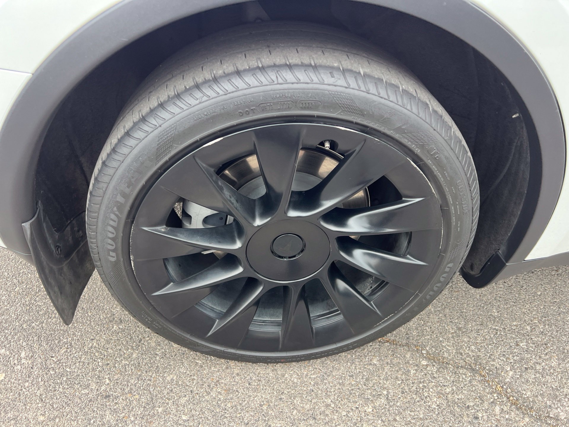Used 2021 Tesla Model Y Long Range AWD/4WD image 12