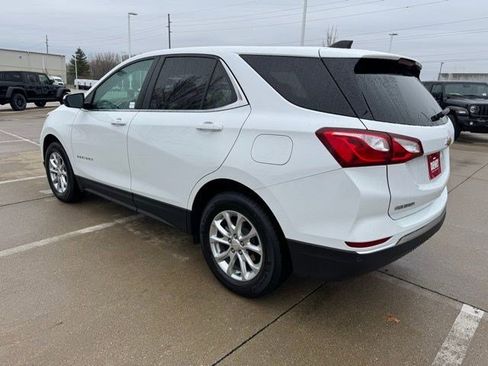 Used 2021 Chevrolet Equinox LT w/ Driver Convenience Package FWD image 5