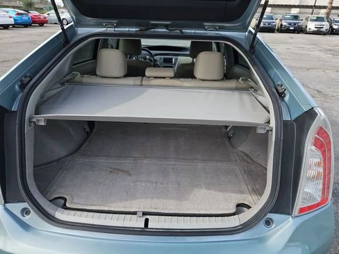 Used 2015 Toyota Prius Four image 12