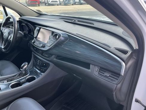 Used 2019 Buick Envision Essence image 18