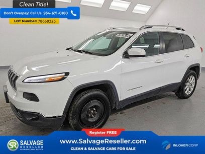Used 2018 Jeep Cherokee Latitude w/ Cold Weather Group