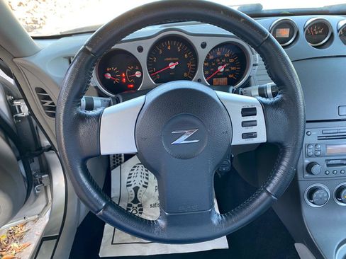 Used 2003 Nissan 350Z Touring RWD image 36
