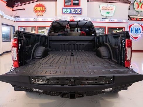 Used 2022 Ford F450 Platinum w/ FX4 Off-Road Package image 13